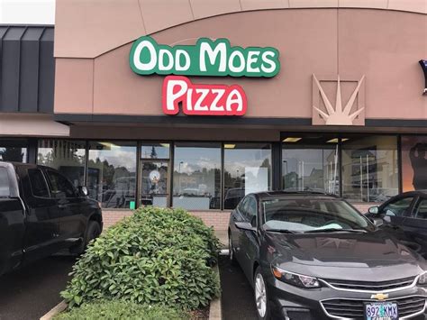 odd moe's pizza canby oregon.